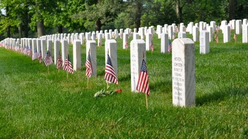 Passear pelo Cemitério de Arlington em Washington