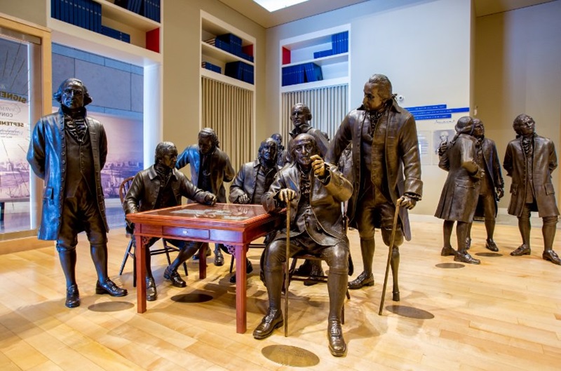 Esculturas no Museu National Constitution Center na Filadélfia