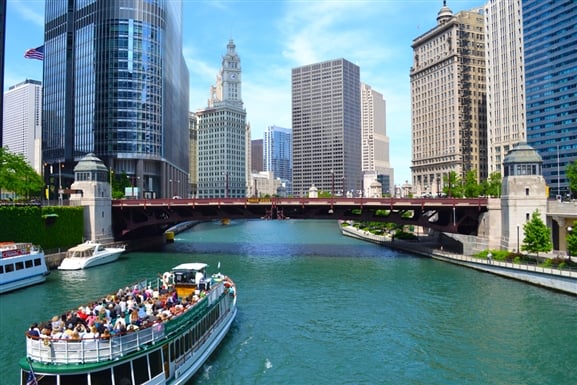 Passeio de barco nos canais e no lago de Chicago